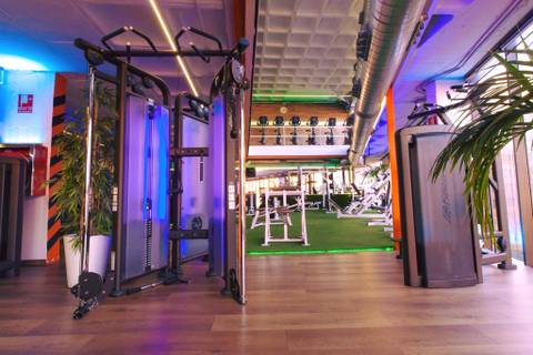 Gymage Lounge Resort