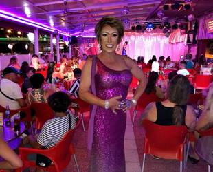 Sparkles Showbar