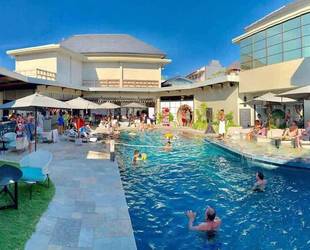 MAN Resort