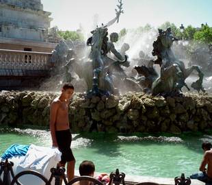 In Bordeaux, it's the dolce vita
