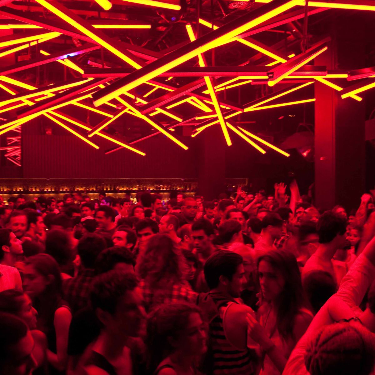 Lisbon Gay Bars, Clubs & Nightlife 2026 - Dance & Party
