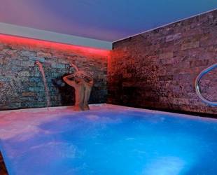 Bubbles sauna club