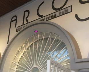 Arcos Gin & Music Bar