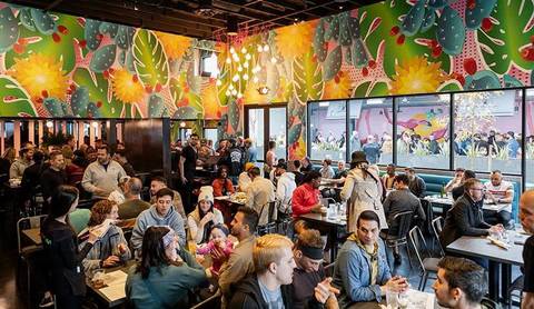 Royale Kitchen + Cocktails