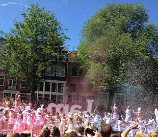 Amsterdam Gay pride : don't miss the Canal Parade