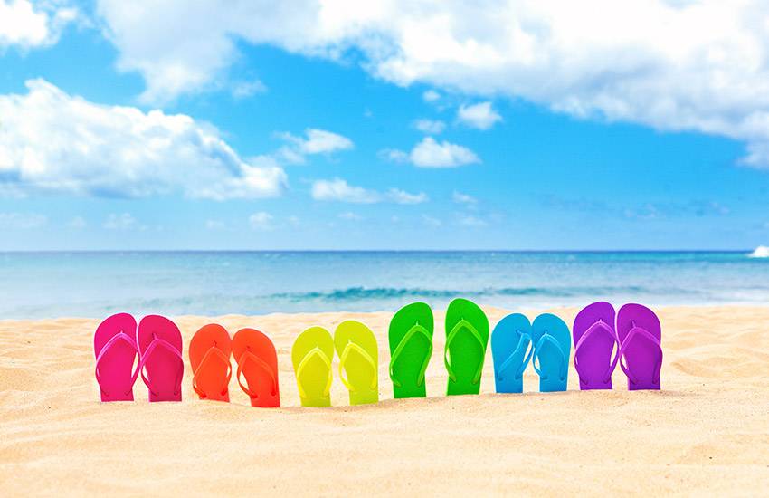 10 elementi essenziali per una perfetta valigia gay