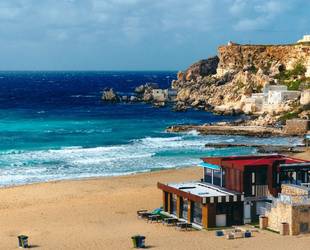 Golden Bay 