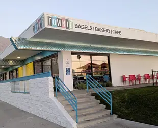 Townie Bagels | Bakery | Cafe