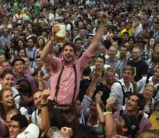 Gay Oktoberfest: não percas o Domingo Gay!