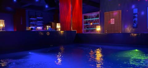 011 Sauna Club