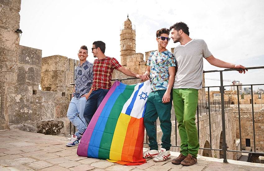 De la Terre Sainte à la Gay Pride de Tel Aviv