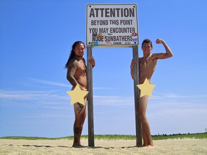Praia de nudismo gay