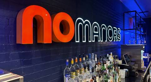 No Manors Bar & Lounge