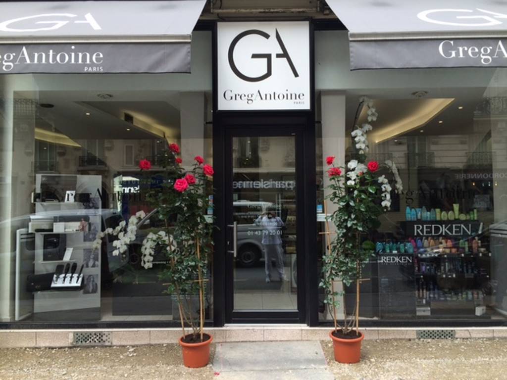 Greg Antoine Coiffeur Paris - Hairdressers in Gay Paris│misterb&b