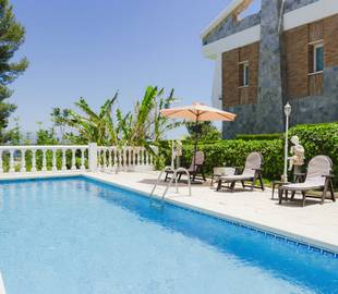 Splash time! Top gay apartments with pools in Spain and Portugal