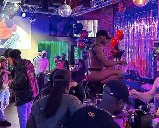 Summer Bar & Lounge