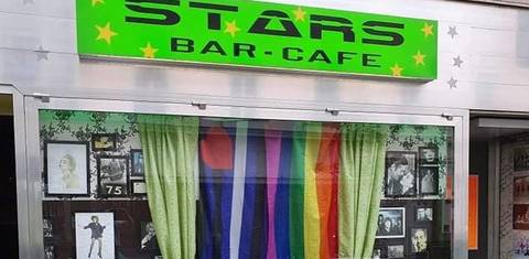 Stars Bar Café