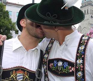 Domingo gay no Oktoberfest em Munique